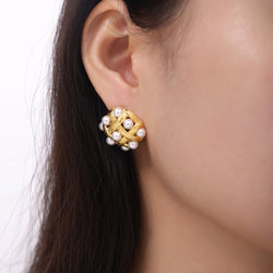 Pendientes de cobre con perlas y conchas