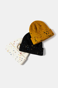 Gorro de punto acanalado con puños de confeti