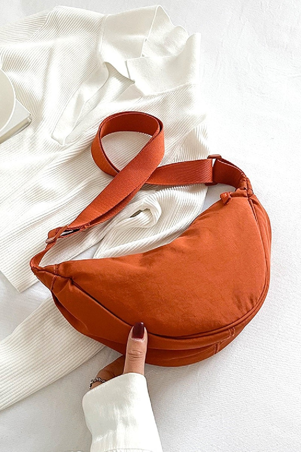 Bolso bandolera Zenana Crescent