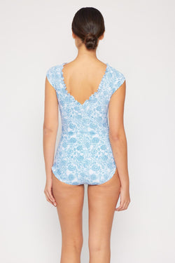 Traje de baño de una pieza con escote en V Bring Me Flowers de Marina West Swim en azul cardo