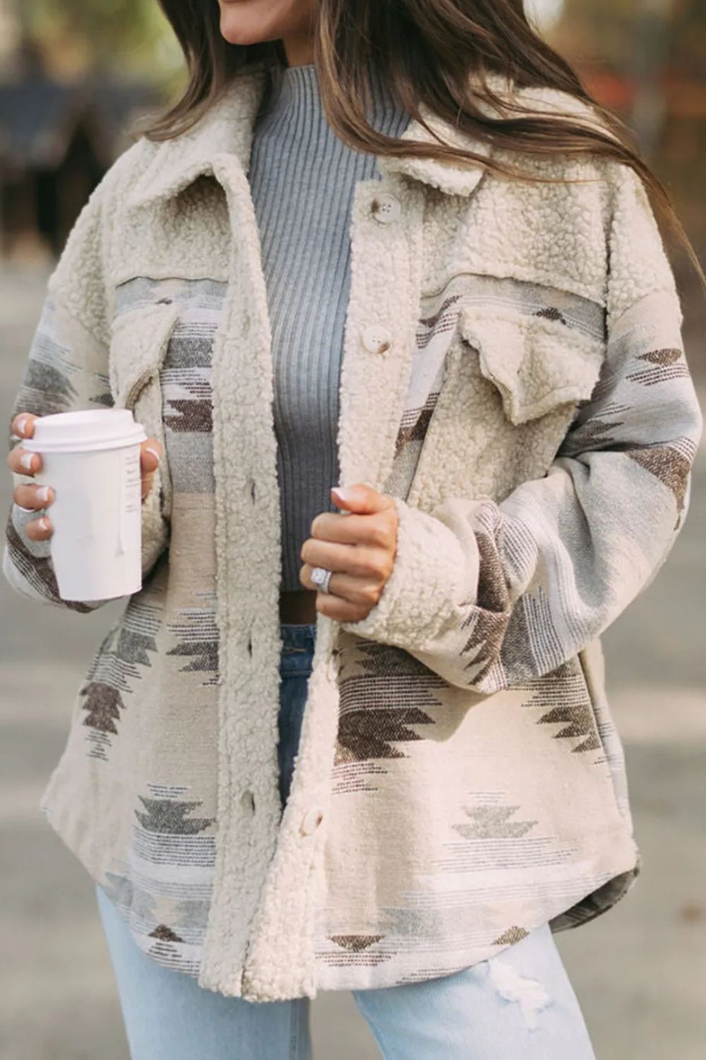 Chaqueta de manga larga con botones