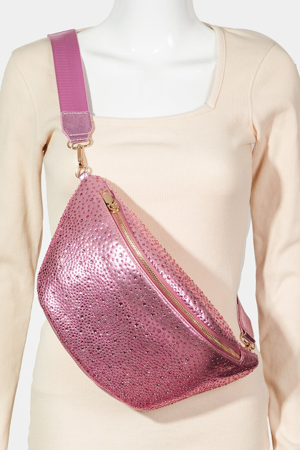 Bolso bandolera con tachuelas de diamantes de imitación Fame