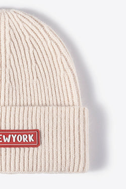 Gorro de punto acanalado con puños y parche NEWYORK