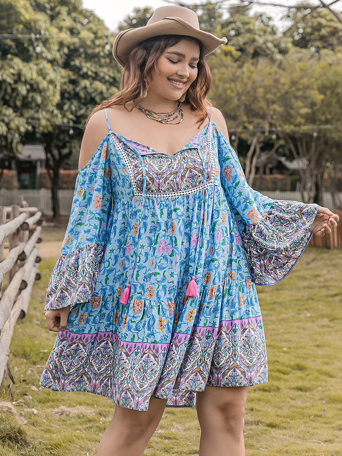 Vestido mini de manga larga con estampado de talla grande