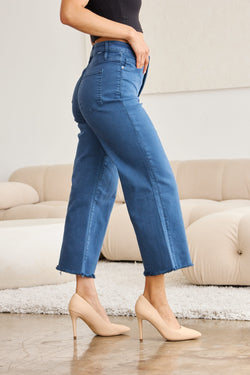 Pantalones vaqueros de talle alto con dobladillo sin rematar y control de abdomen de RFM Crop Chloe