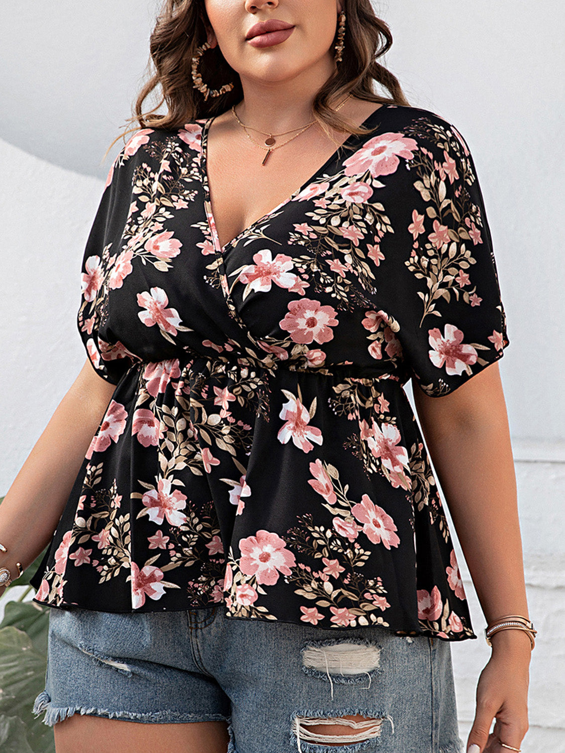 Plus Size Floral Surplice Short Sleeve Blouse