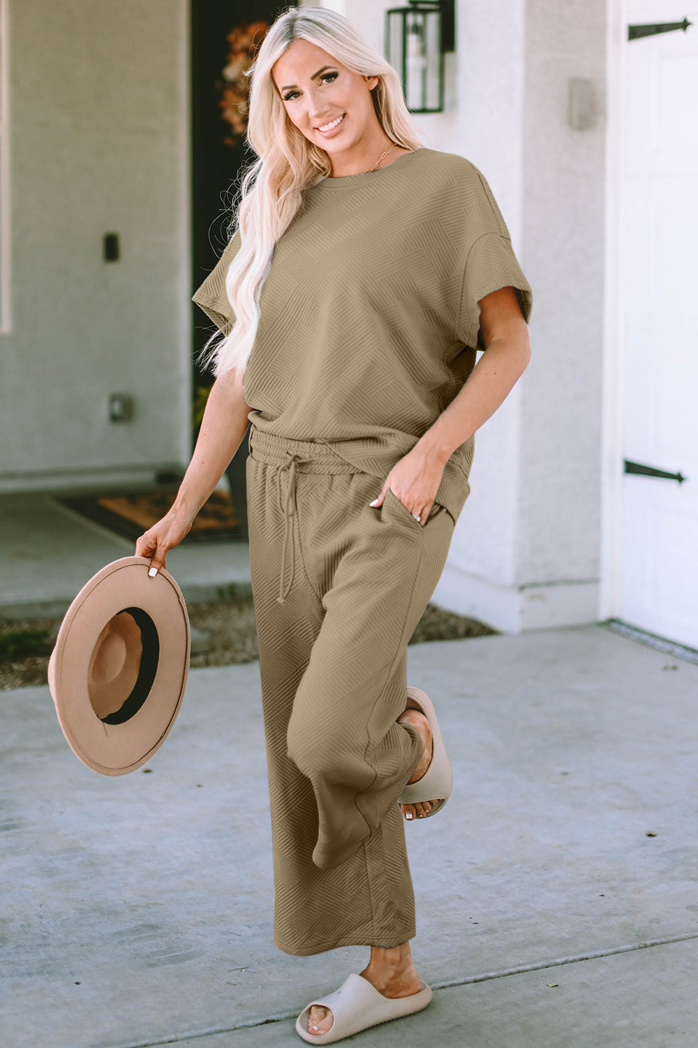 Conjunto de camiseta y pantalón de manga corta