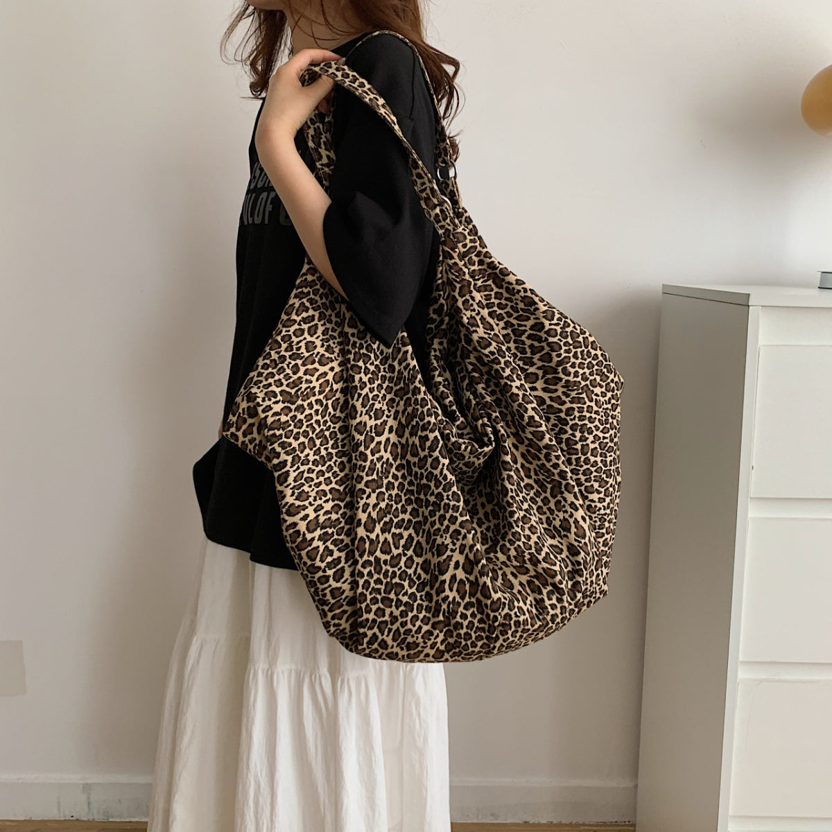 Bolsa de poliéster con estampado de leopardo