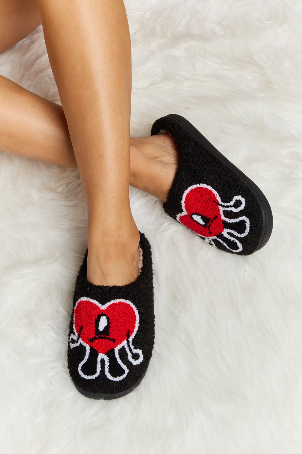 Pantuflas de felpa con estampado de corazones Melody Love