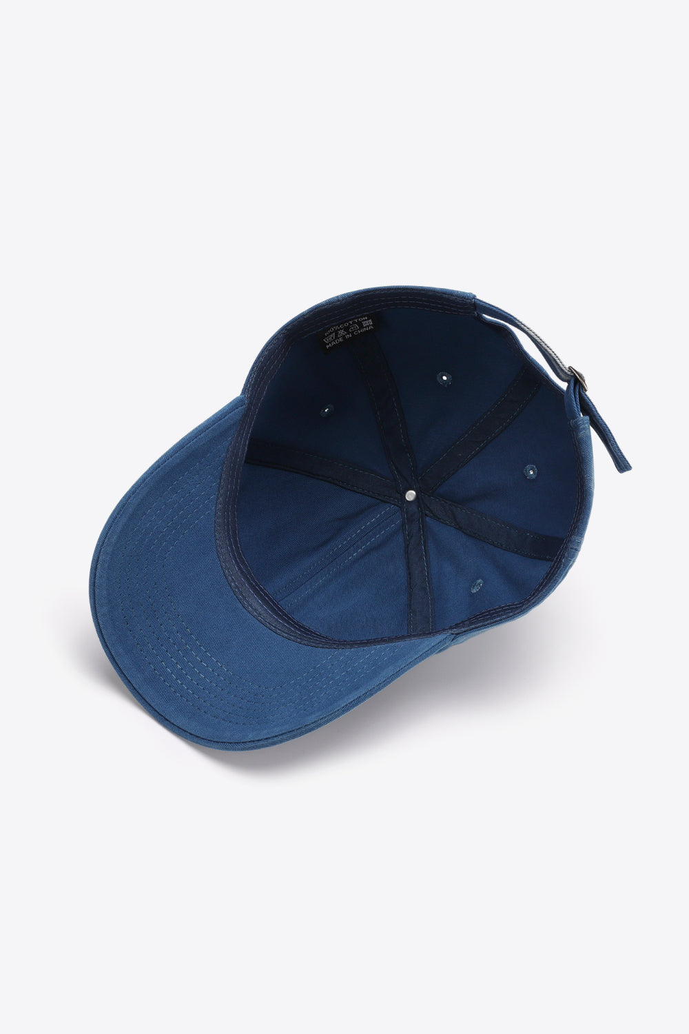 Gorra de béisbol ajustable desgastada