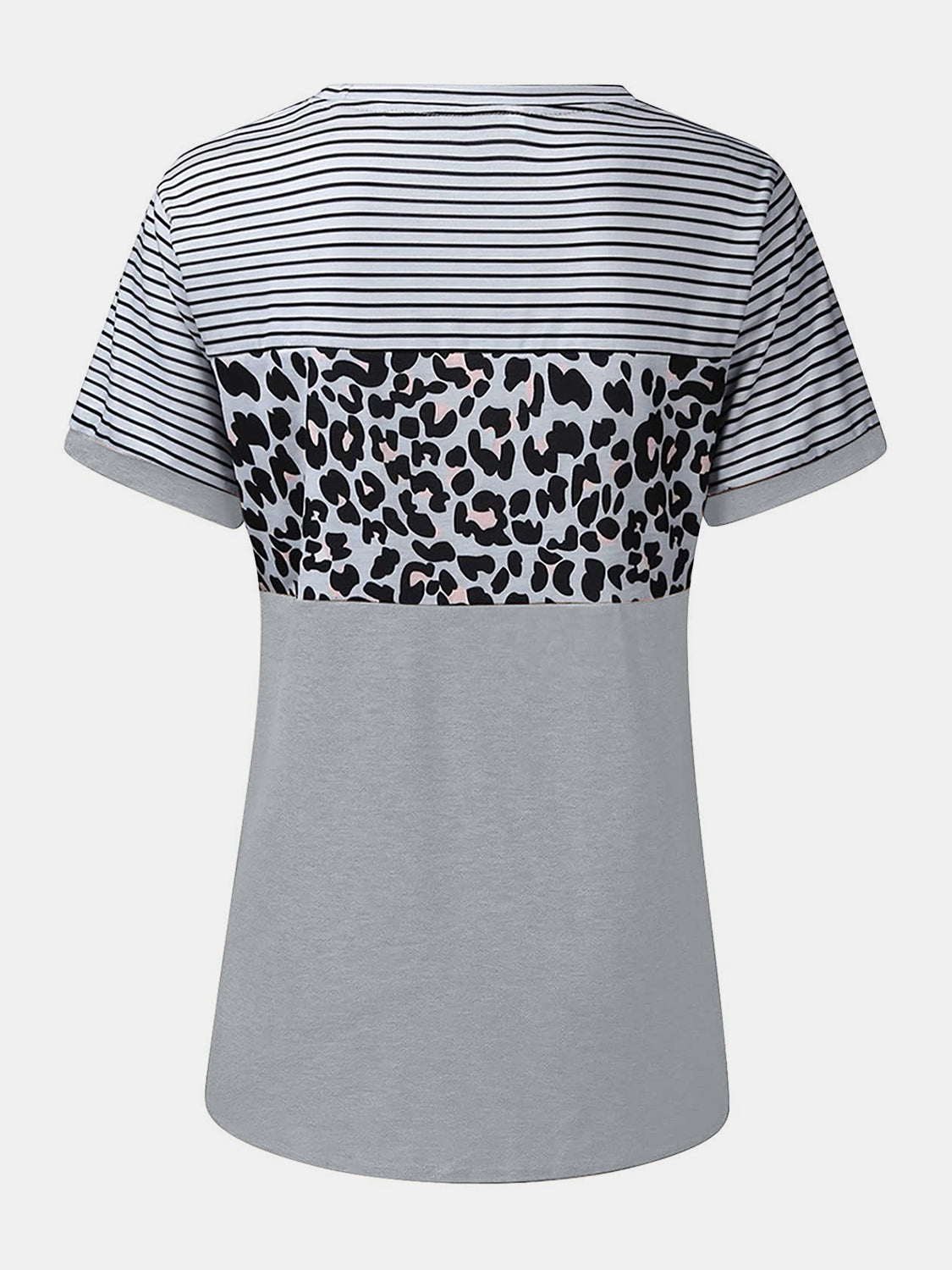 Camiseta de manga corta con cuello redondo y estampado de leopardo a rayas de tamaño completo