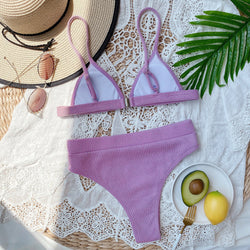 Conjunto de bikini de canalé con tirantes finos