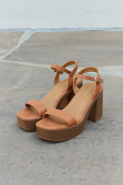 Sandalias con plataforma y tacón Weeboo Feel It