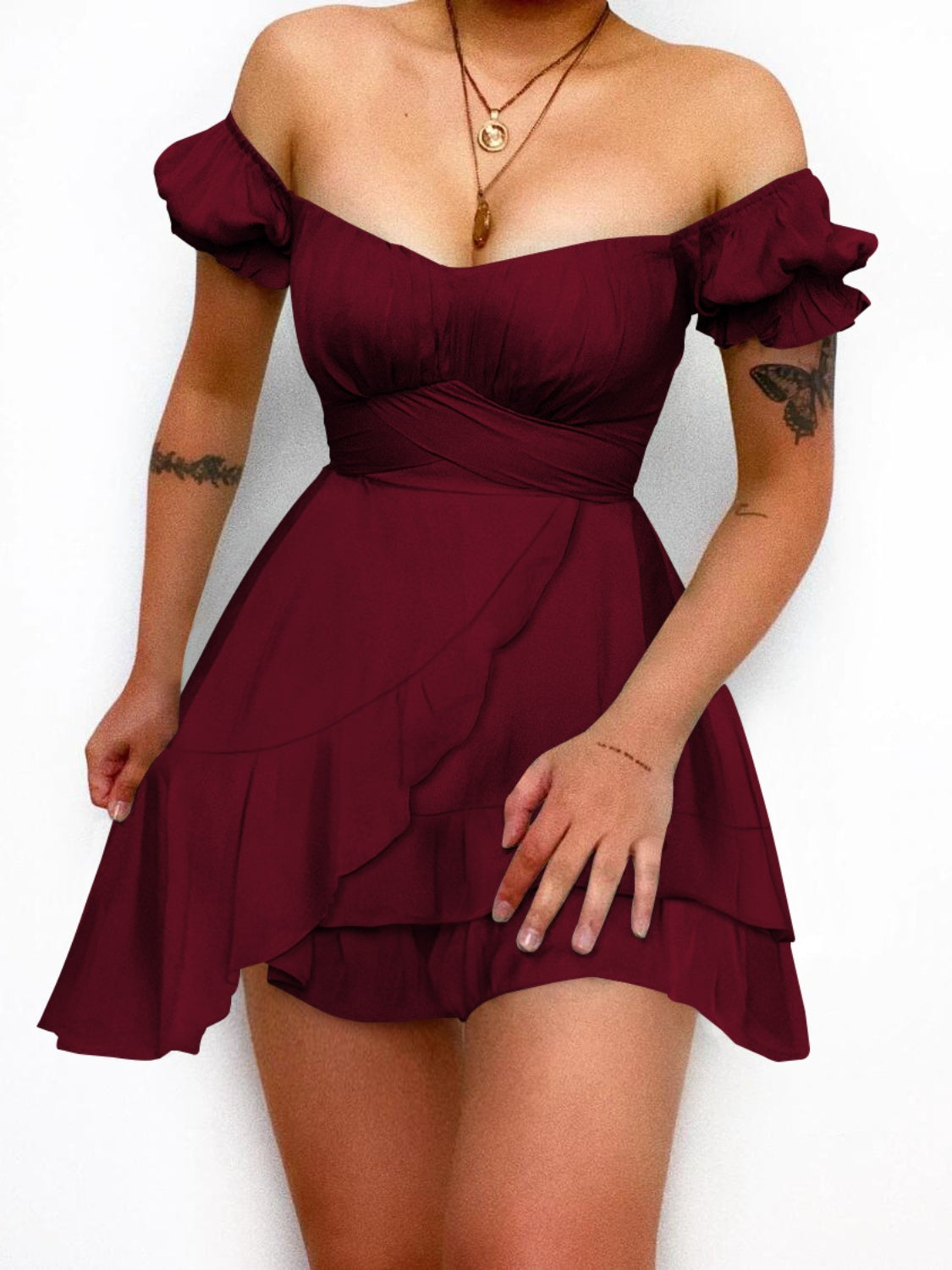 Vestido mini de manga corta con volantes anudados